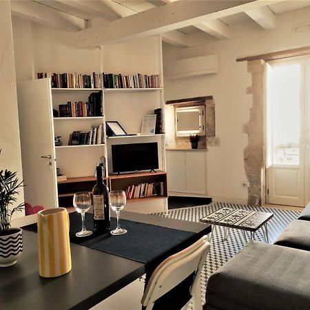 Suite Bagnara- Ortigia Holidays Syracuse Buitenkant foto