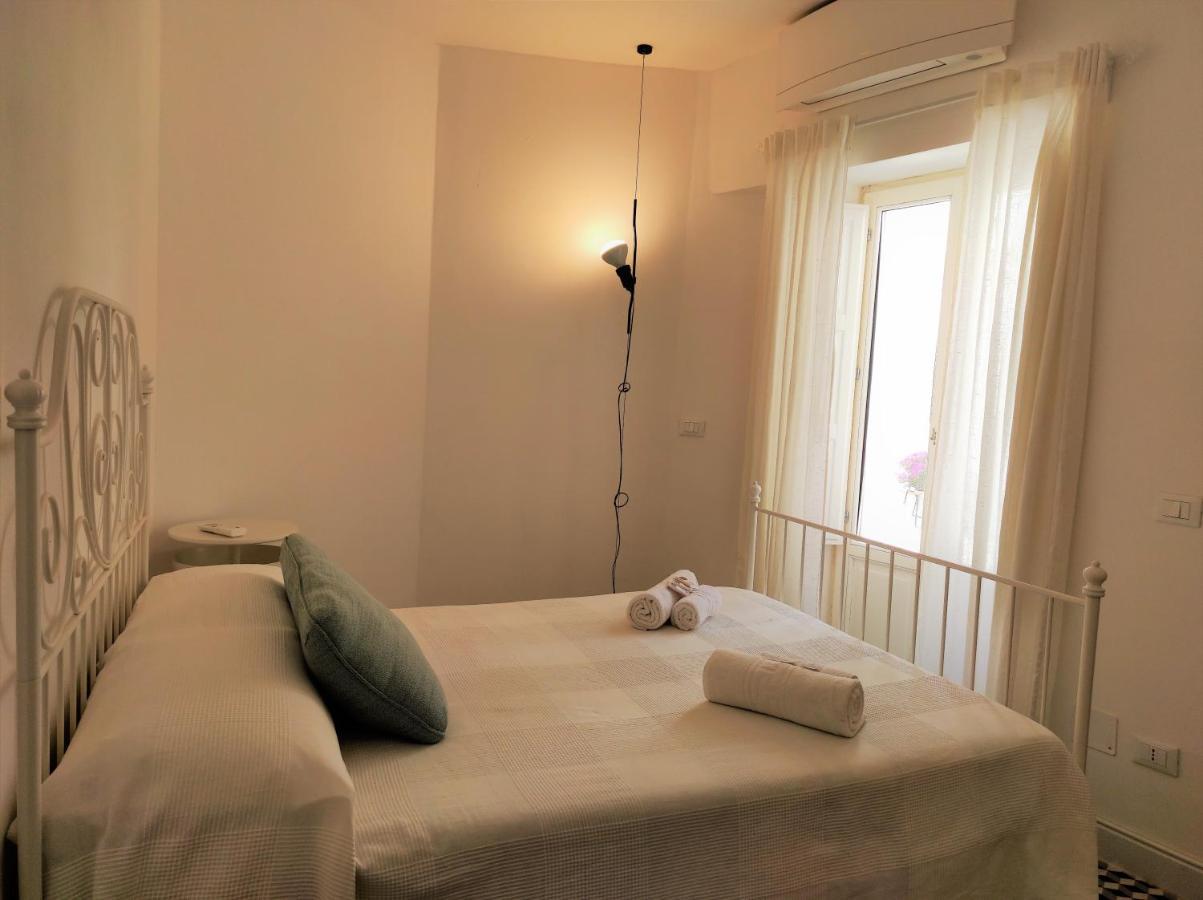 Suite Bagnara- Ortigia Holidays Syracuse Buitenkant foto