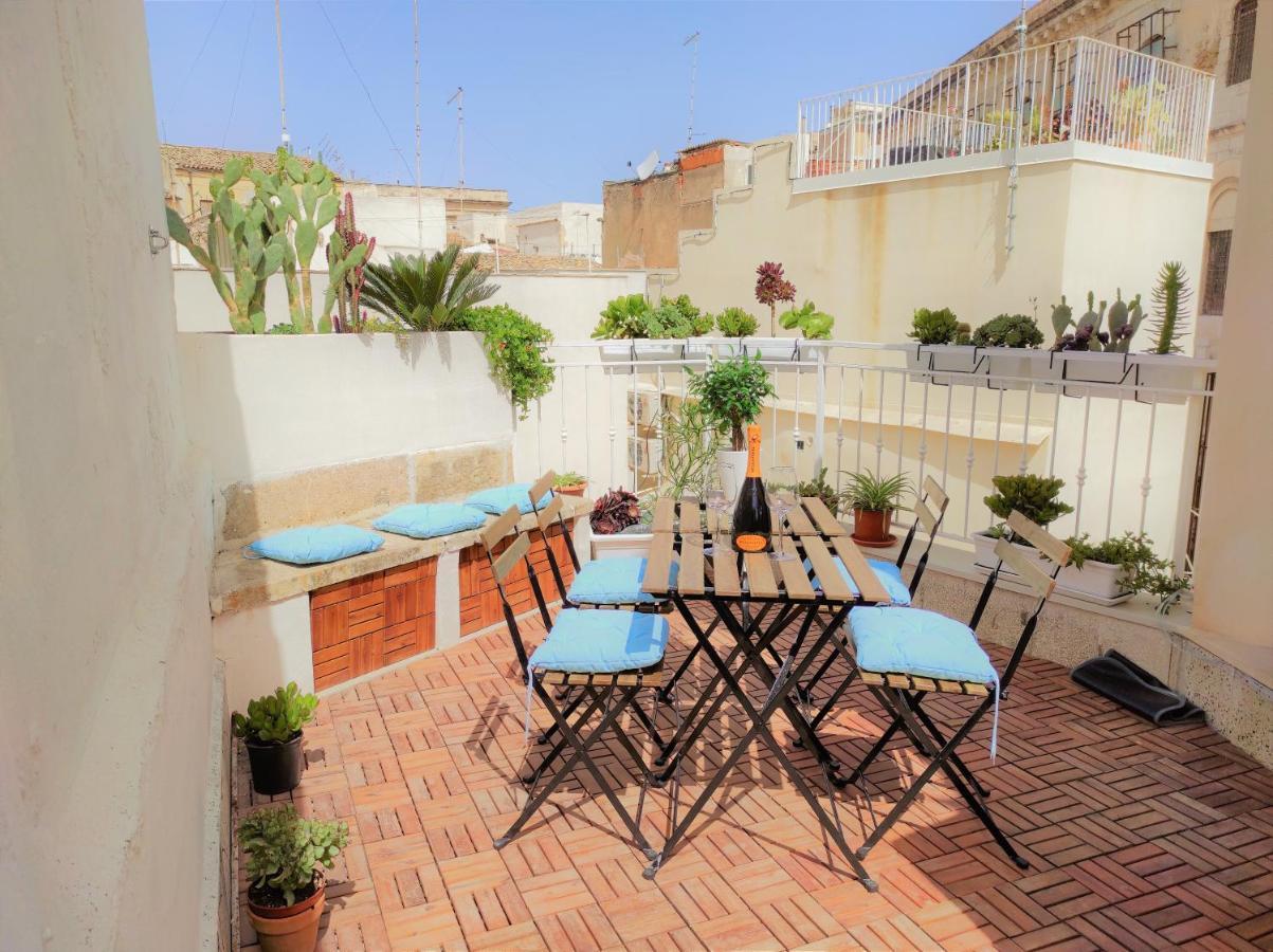 Suite Bagnara- Ortigia Holidays Syracuse Buitenkant foto
